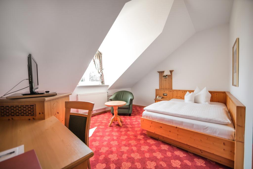 Glasl'S Landhotel Zorneding Exteriér fotografie